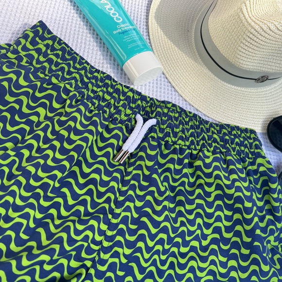 * 
IMPECCABLE CONDITION! * swim trunks! - Picture 3 of 13